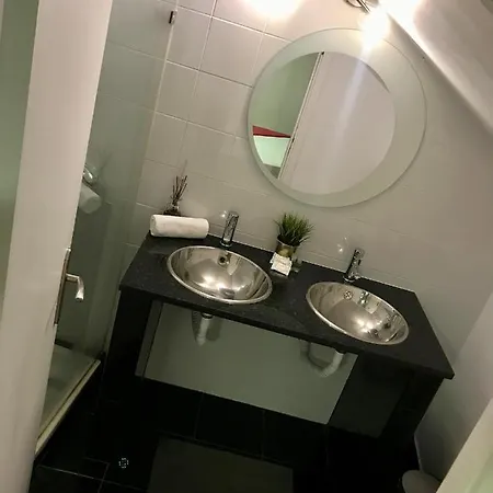 בית הארחה Tejos House *
