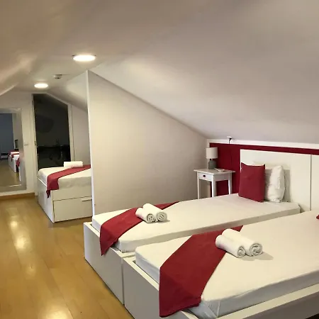 بيت ضيافة Tejos House ألمادا